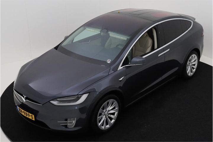 Tesla Model (2017)