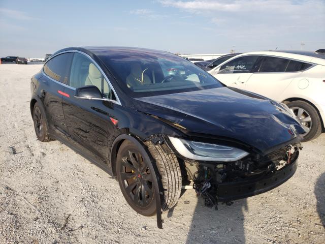 Tesla Model x (2016)