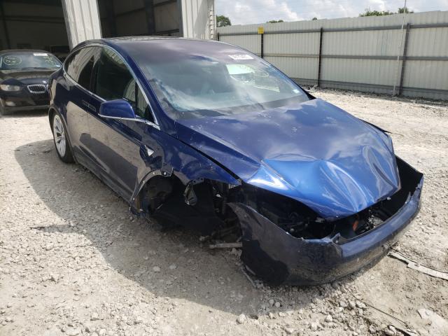 Tesla Model x (2021)