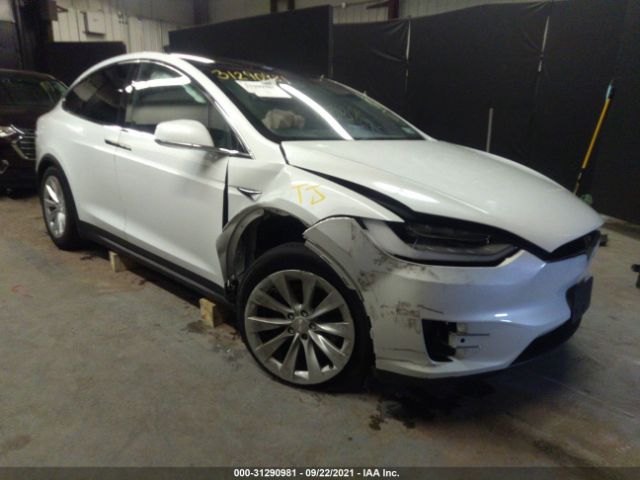 Tesla Model x (2020)