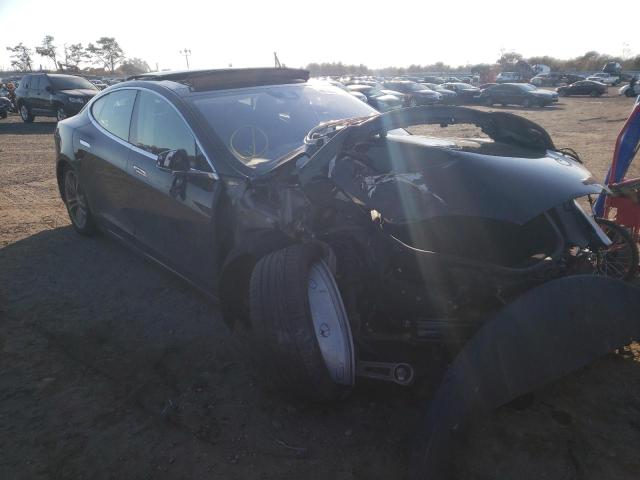 Tesla Model s (2015)