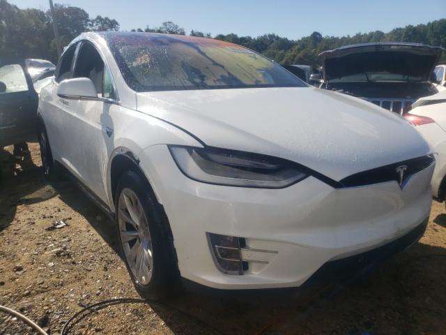 Tesla Model x (2021)