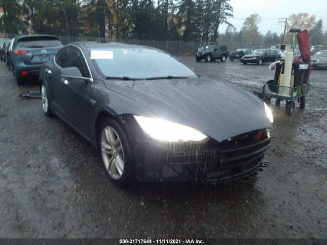 Tesla Model s (2015)