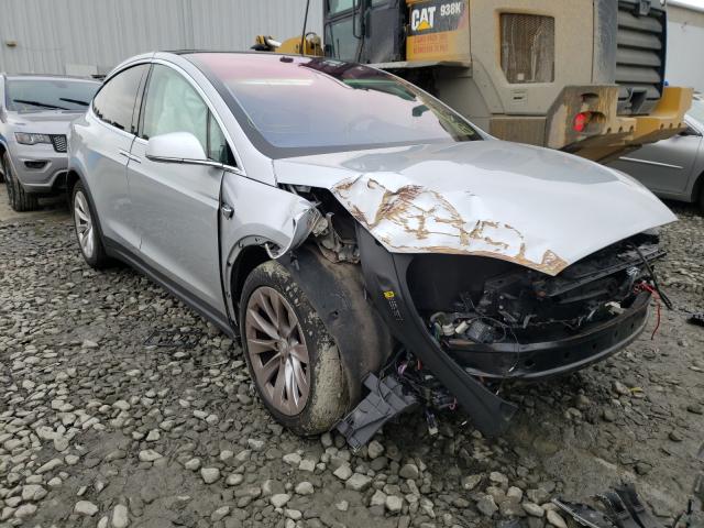 Tesla Model x (2017)