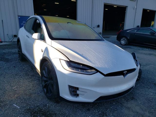 Tesla Model x (2020)