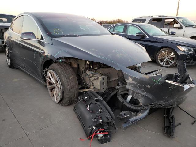 Tesla Model x (2017)