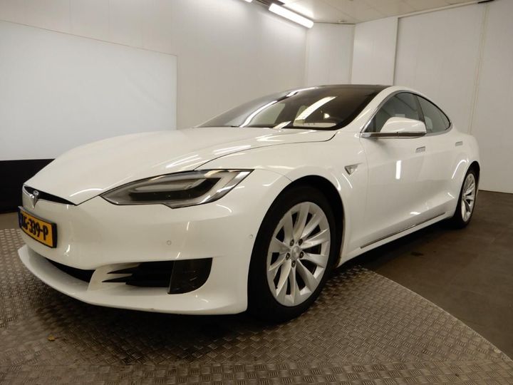 Tesla Model s (2016)