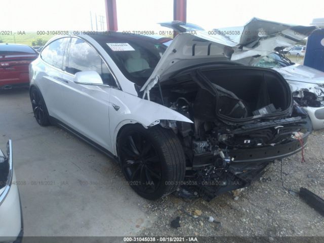 Tesla Model x (2017)
