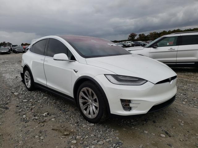 Tesla Model x (2020)