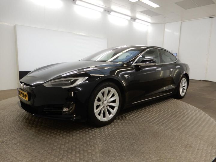 Tesla Model s (2017)