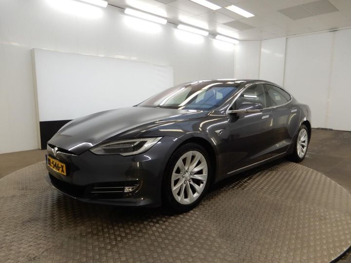 Tesla Model s (2017)