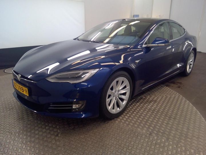 Tesla Model s (2017)