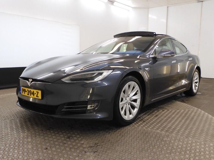 Tesla Model s (2017)
