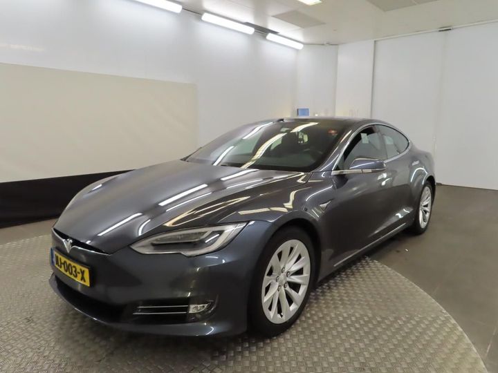 Tesla Model s (2017)