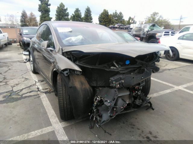 Tesla Model x (2016)