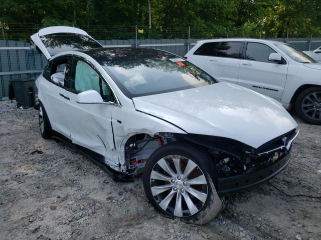 Tesla Model x (2020)