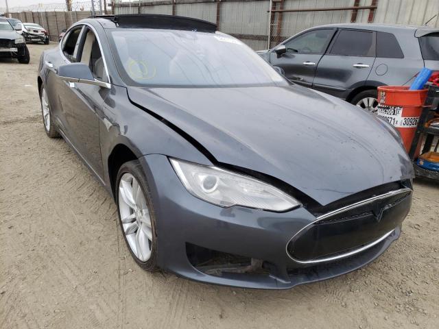 Tesla Model s (2015)