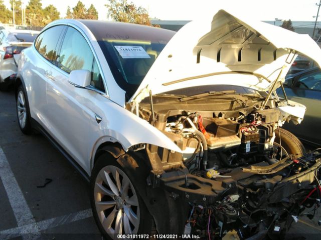 Tesla Model x (2017)