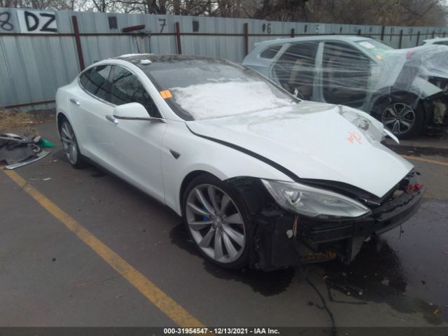 Tesla Model s (2015)