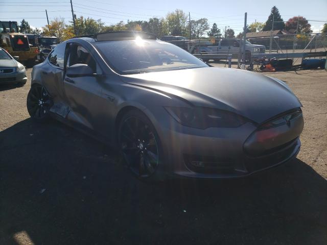 Tesla Model s (2016)