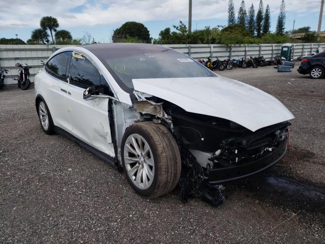 Tesla Model x (2021)