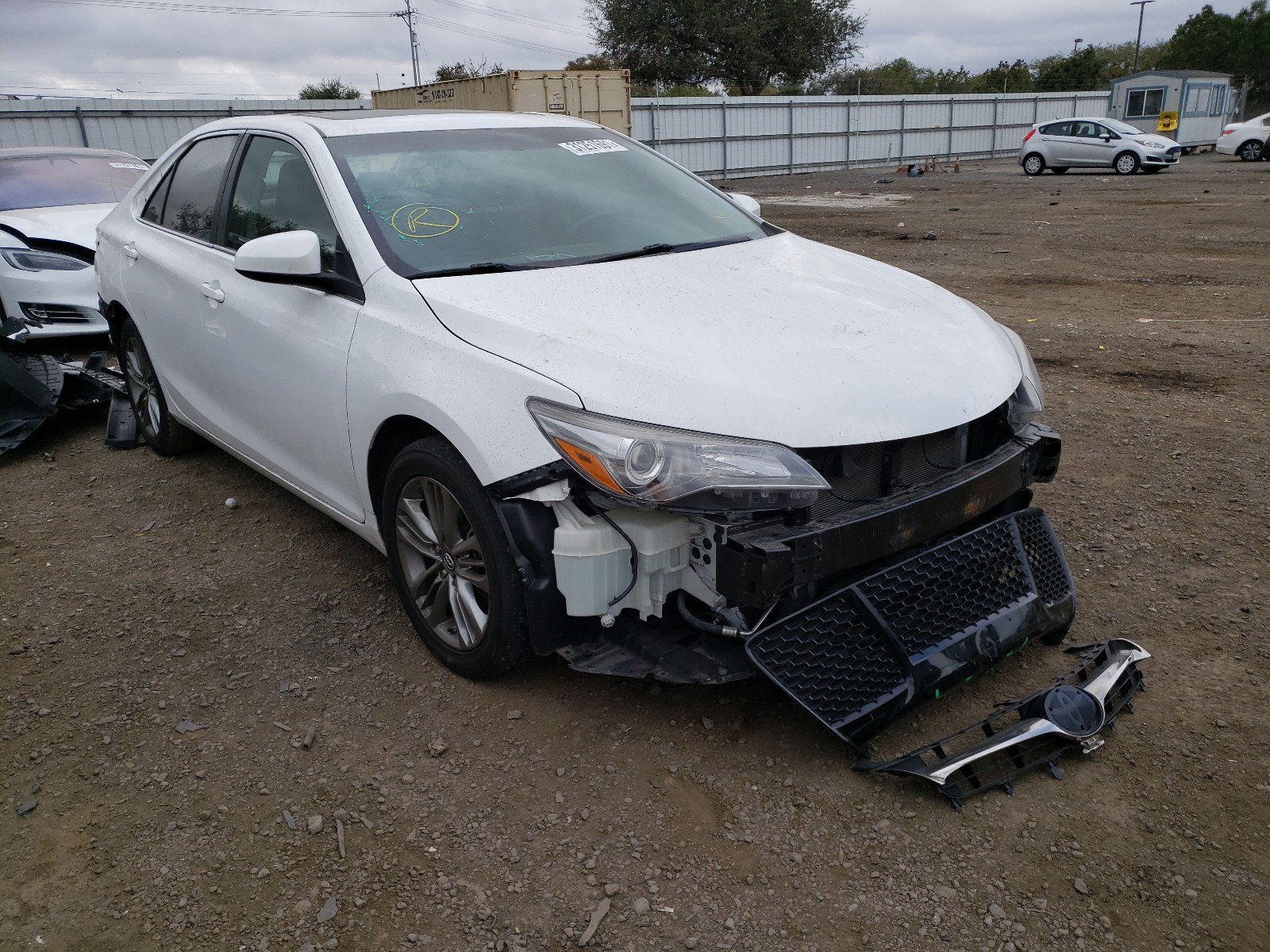 Toyota Camry le (2017)