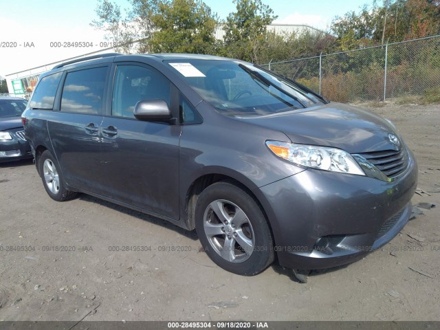 Toyota Sienna (2015)