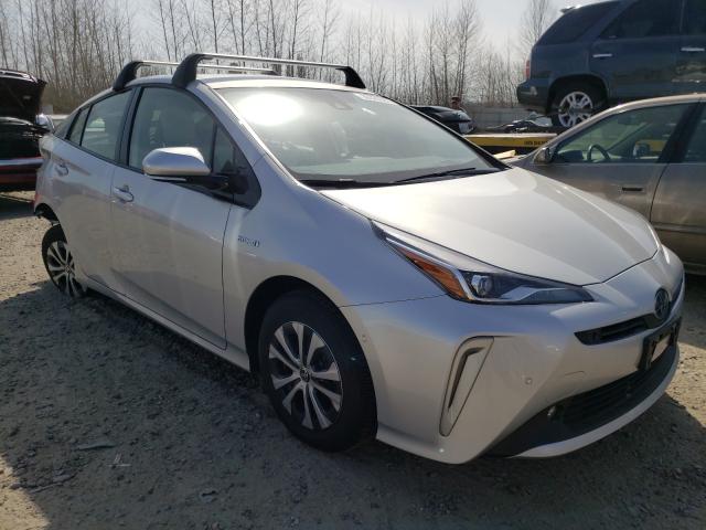 Toyota Prius le (2020)