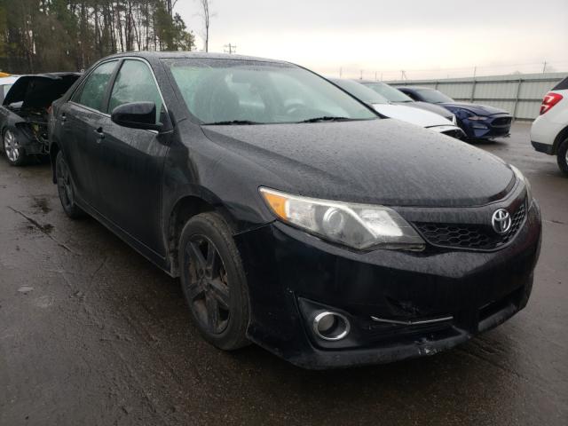 Toyota Camry l-se (2014)