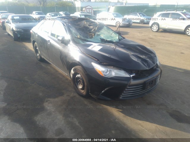 Toyota Camry (2016)