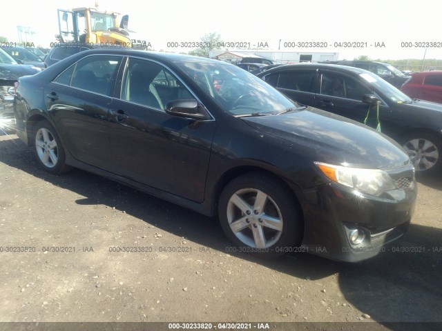 Toyota Camry (2012)