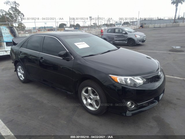 Toyota Camry (2014)