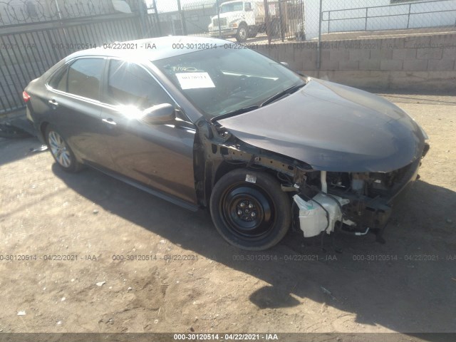 Toyota Camry (2015)