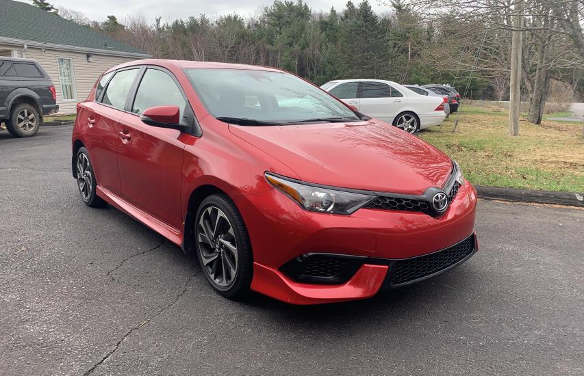 Toyota Corolla im (2017)