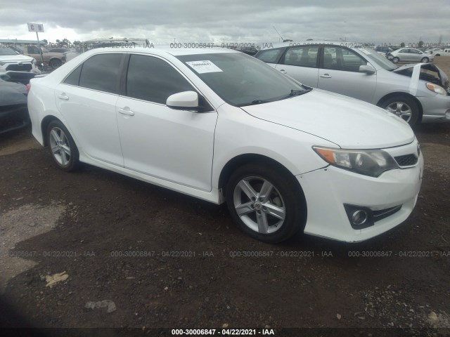 Toyota Camry (2014)