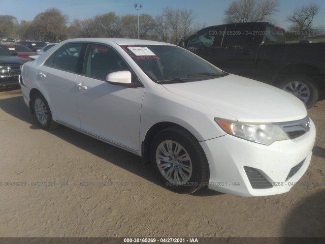 Toyota Camry (2012)
