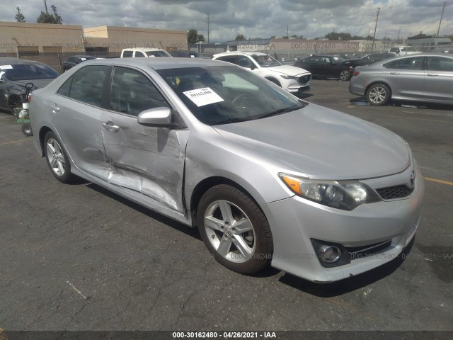Toyota Camry (2014)