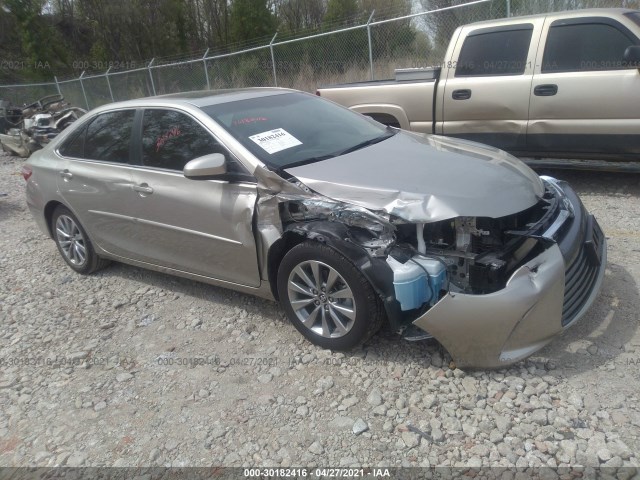 Toyota Camry (2017)