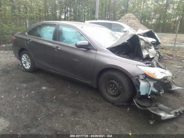 Toyota Camry (2015)