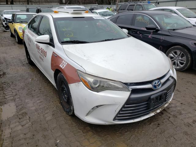 Toyota Camry hybr (2015)