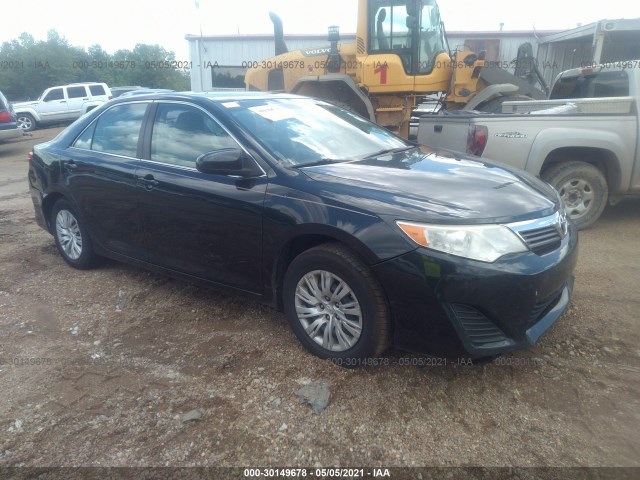 Toyota Camry (2012)