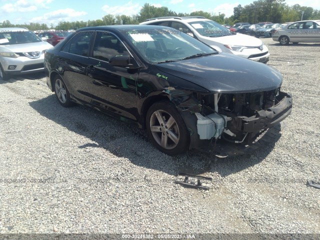 Toyota Camry (2012)