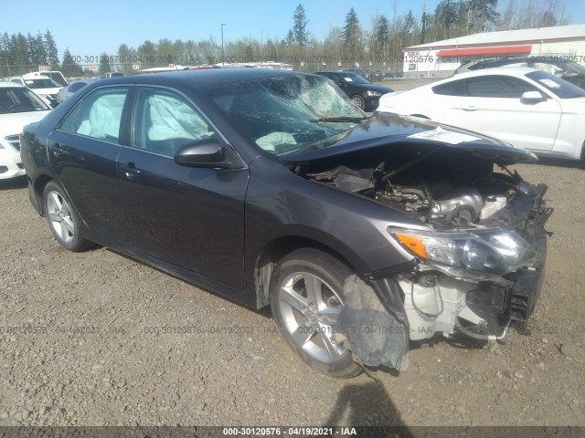 Toyota Camry (2014)