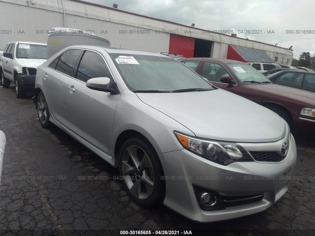 Toyota Camry (2014)