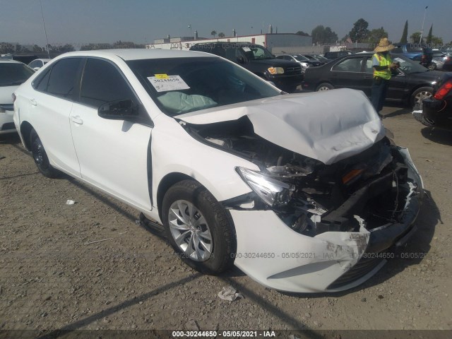 Toyota Camry (2017)