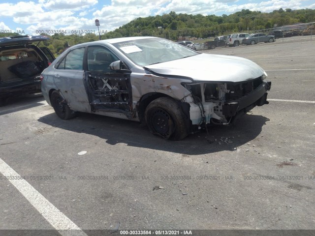 Toyota Camry (2015)
