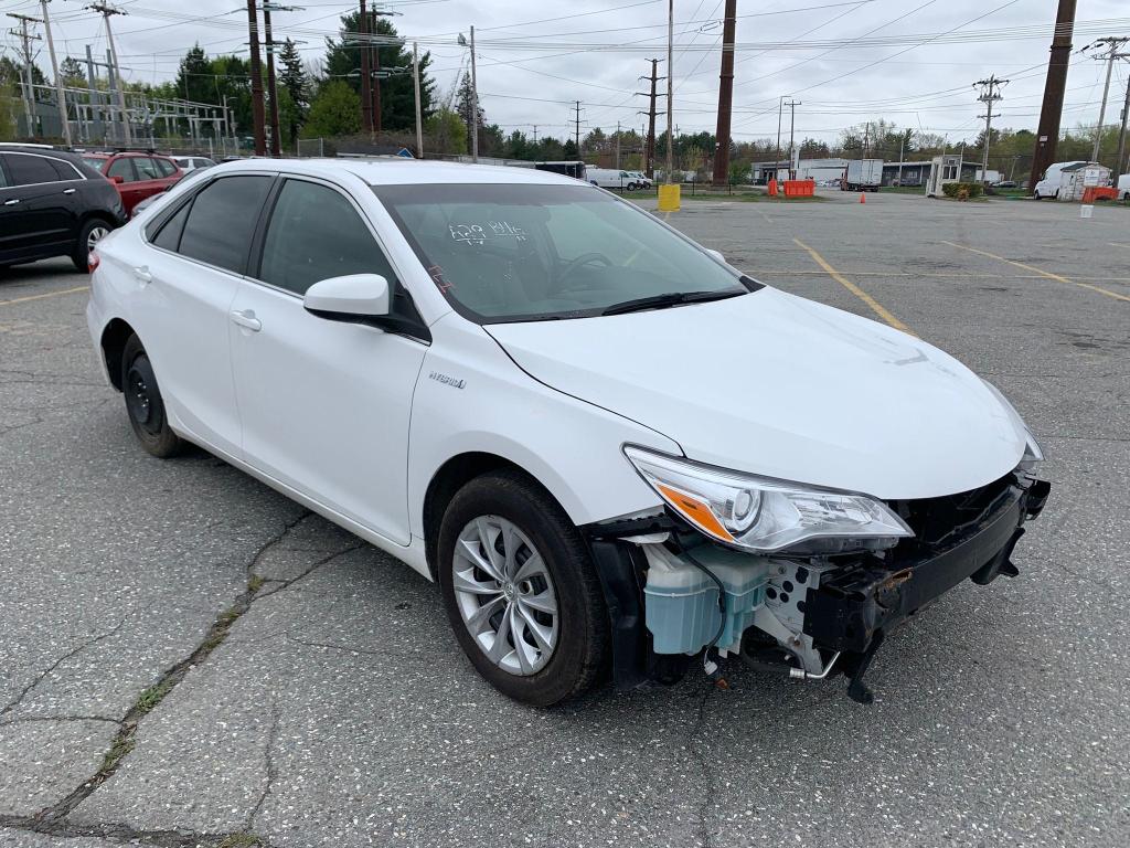 Toyota Camry hybr (2015)
