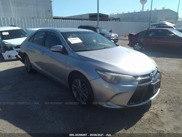 Toyota Camry (2015)