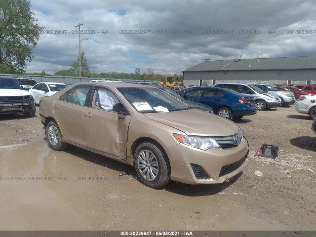Toyota Camry (2012)