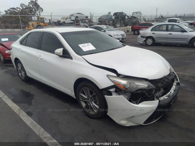 Toyota Camry (2016)